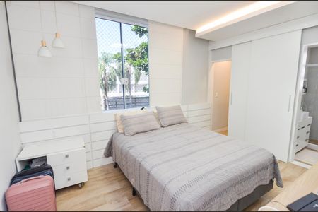 Apartamento à venda com 127m², 2 quartos e 1 vaga Apartamento à venda com 127m², 2 quartos e 1 vagaSuíte