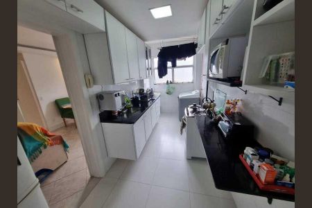 Apartamento à venda com 71m², 2 quartos e 1 vaga