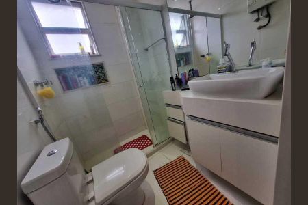 Apartamento à venda com 71m², 2 quartos e 1 vaga