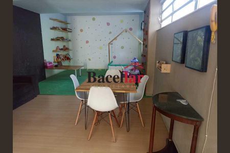 Apartamento à venda com 2 quartos, 69m² em Grajaú, Rio de Janeiro