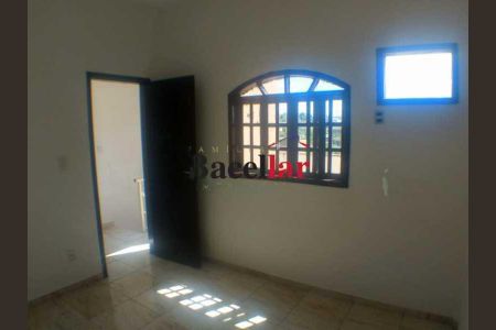 Casa à venda com 3 quartos, 85m² em Rocha Miranda, Rio de Janeiro