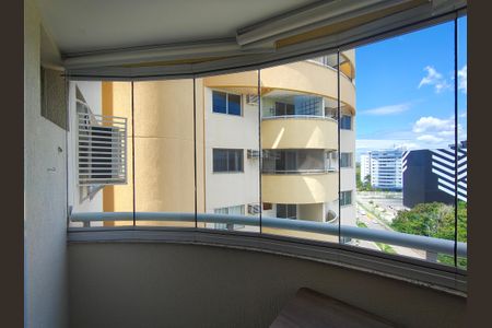 Apartamento para alugar com 57m², 1 quarto e 1 vaga Apartamento para alugar com 57m², 1 quarto e 1 vagaVaranda - Sala