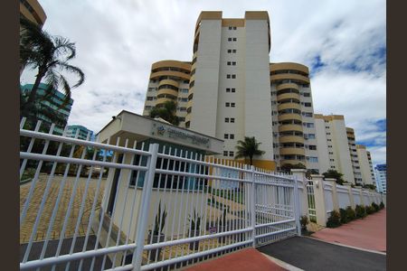 Apartamento para alugar com 57m², 1 quarto e 1 vaga Apartamento para alugar com 57m², 1 quarto e 1 vagaFachada e portaria