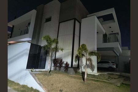Casa à venda com 303m², 3 quartos e 4 vagas Casa à venda com 303m², 3 quartos e 4 vagasFoto 03