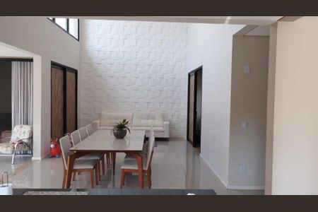 Foto 23 de casa à venda com 3 quartos, 303m² em Swiss Park, Campinas