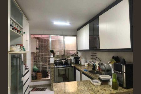 Apartamento à venda com 235m², 3 quartos e 1 vaga