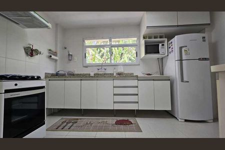 Casa de condomínio à venda com 121m², 2 quartos e 1 vaga