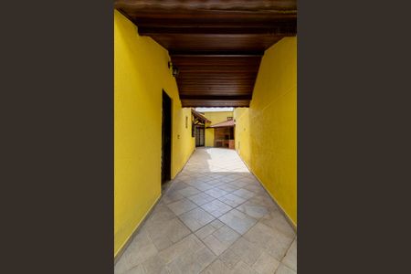 Casa à venda com 200m², 3 quartos e 2 vagas Casa à venda com 200m², 3 quartos e 2 vagasQuintal