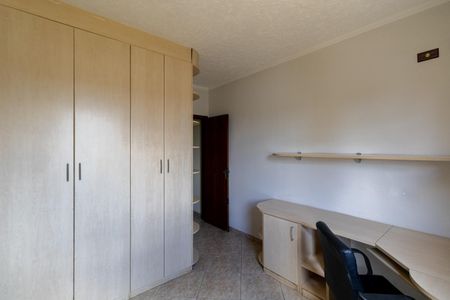 Casa à venda com 200m², 3 quartos e 2 vagas Casa à venda com 200m², 3 quartos e 2 vagasQuarto 1