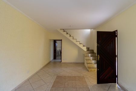 Casa à venda com 200m², 3 quartos e 2 vagas Casa à venda com 200m², 3 quartos e 2 vagasSala