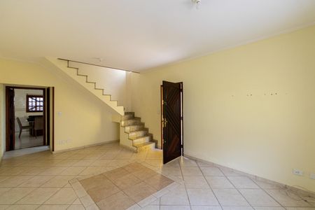 Casa à venda com 200m², 3 quartos e 2 vagas Casa à venda com 200m², 3 quartos e 2 vagasSala