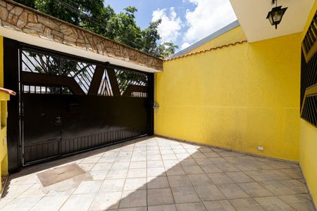 Casa à venda com 200m², 3 quartos e 2 vagas Casa à venda com 200m², 3 quartos e 2 vagasGaragem