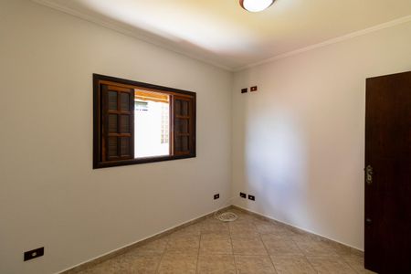 Casa à venda com 200m², 3 quartos e 2 vagas Casa à venda com 200m², 3 quartos e 2 vagasQuarto 2