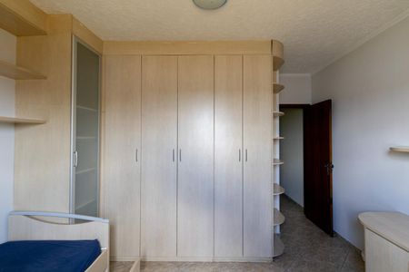 Casa à venda com 200m², 3 quartos e 2 vagas Casa à venda com 200m², 3 quartos e 2 vagasQuarto 1