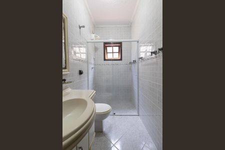 Casa à venda com 200m², 3 quartos e 2 vagas Casa à venda com 200m², 3 quartos e 2 vagasBanheiro Suíte