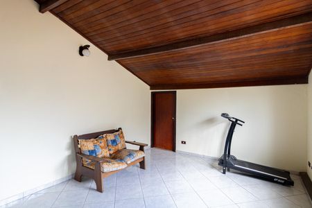 Casa à venda com 200m², 3 quartos e 2 vagas Casa à venda com 200m², 3 quartos e 2 vagasSótão