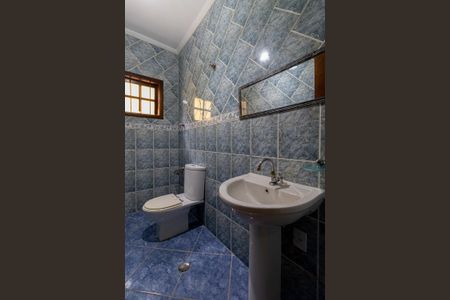 Casa à venda com 200m², 3 quartos e 2 vagas Casa à venda com 200m², 3 quartos e 2 vagasLavabo