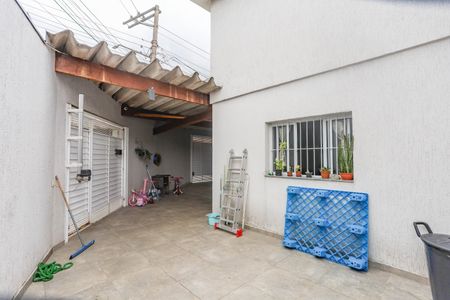 Casa à venda com 135m², 3 quartos e 3 vagas Casa à venda com 135m², 3 quartos e 3 vagasQuintal