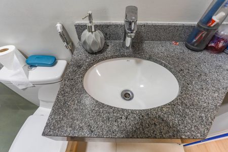 Casa à venda com 135m², 3 quartos e 3 vagas Casa à venda com 135m², 3 quartos e 3 vagasBanheiro da suíte 1