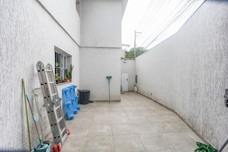 Casa à venda com 135m², 3 quartos e 3 vagas Casa à venda com 135m², 3 quartos e 3 vagasQuintal