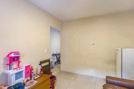 Casa à venda com 135m², 3 quartos e 3 vagas Casa à venda com 135m², 3 quartos e 3 vagasCopa