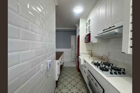 Apartamento à venda com 70m², 2 quartos e 2 vagas Apartamento à venda com 70m², 2 quartos e 2 vagasCozinha