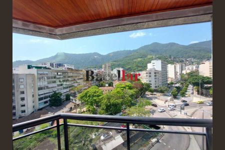 Apartamento à venda com 123m², 3 quartos e 2 vagas