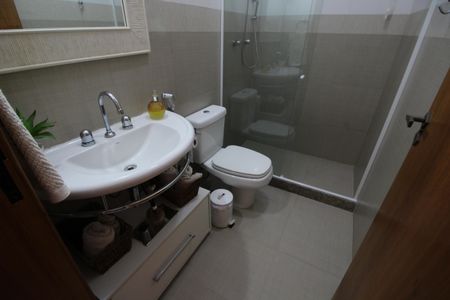 Casa de condomínio à venda com 315m², 6 quartos e 2 vagasBanheiro Social