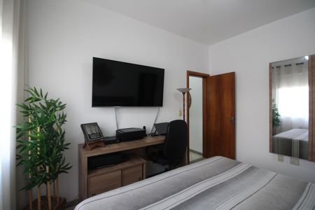 Casa de condomínio à venda com 315m², 6 quartos e 2 vagasEdícula - Quarto