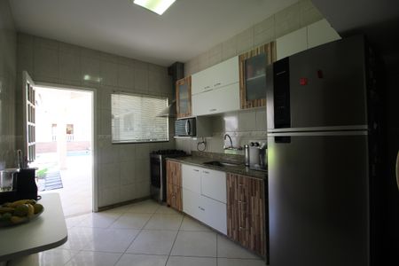 Casa de condomínio à venda com 315m², 6 quartos e 2 vagasCozinha