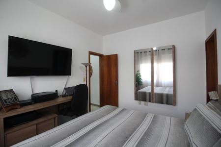 Casa de condomínio à venda com 315m², 6 quartos e 2 vagasEdícula - Quarto