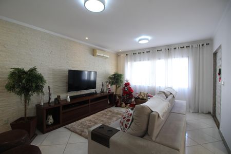 Sala de casa de condomínio à venda com 6 quartos, 315m² em Jacarepaguá, Rio de Janeiro