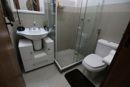 Casa de condomínio à venda com 315m², 6 quartos e 2 vagasEdícula - Banheiro Social