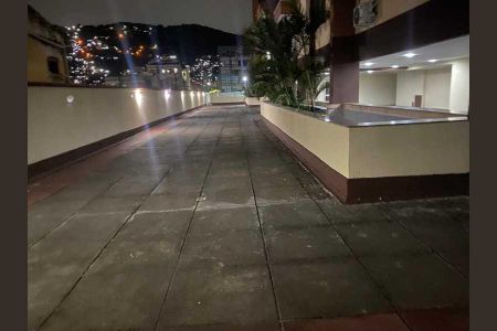 Apartamento à venda com 78m², 2 quartos e 1 vaga