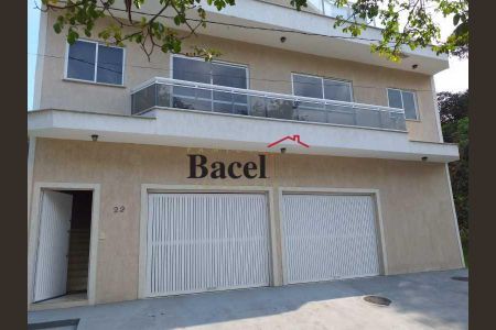 Casa de condomínio à venda com 540m², 3 quartos e 2 vagas