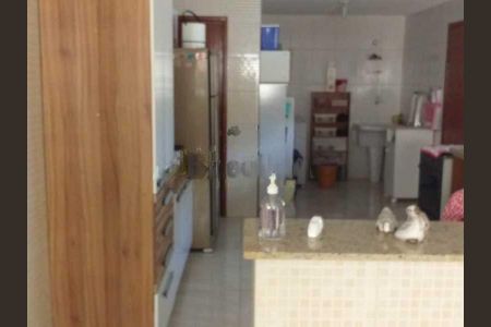 Casa de condomínio à venda com 540m², 3 quartos e 2 vagas