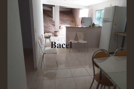 Casa de condomínio à venda com 540m², 3 quartos e 2 vagas