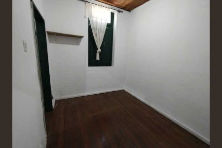 Casa à venda com 111m², 3 quartos e sem vaga