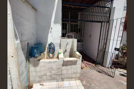 Casa à venda com 111m², 3 quartos e sem vaga