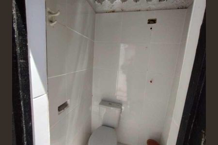 Casa à venda com 111m², 3 quartos e sem vaga