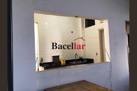 Apartamento à venda com 2 quartos, 61m² em Grajaú, Rio de Janeiro