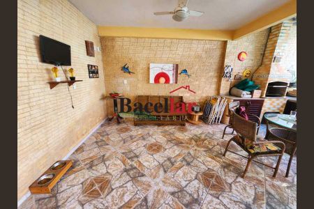 Casa de Condomínio à venda com 5 quartos, 196m² em Taquara, Rio de Janeiro