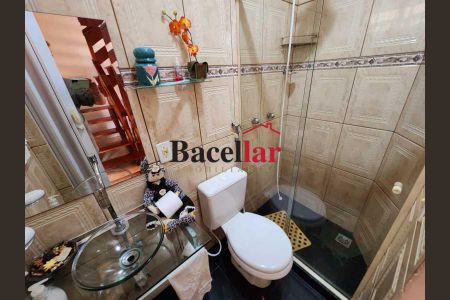 Casa de condomínio à venda com 196m², 5 quartos e 2 vagas