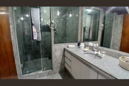 Casa à venda com 4 quartos, 578m² em Riachuelo, Rio de Janeiro