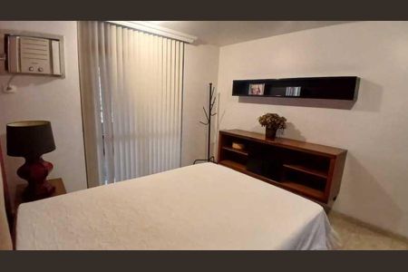 Casa à venda com 4 quartos, 578m² em Riachuelo, Rio de Janeiro