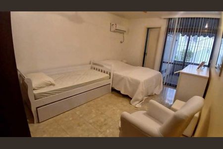 Casa à venda com 4 quartos, 578m² em Riachuelo, Rio de Janeiro