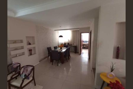 Casa à venda com 4 quartos, 382m² em Méier, Rio de Janeiro