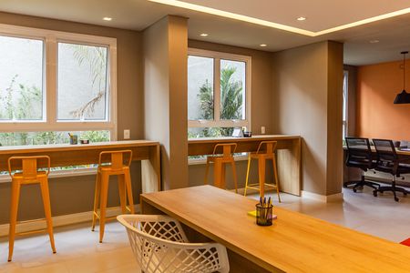 Apartamento à venda com 37m², 2 quartos e sem vagaÁrea comum