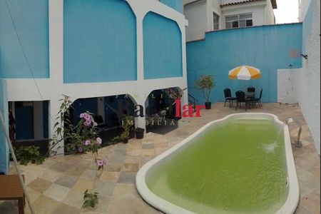 Casa de condomínio à venda com 102m², 4 quartos e 1 vaga