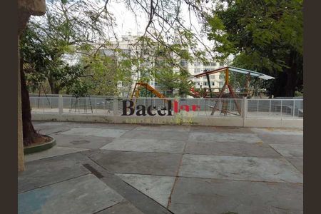 Casa de condomínio à venda com 102m², 4 quartos e 1 vaga